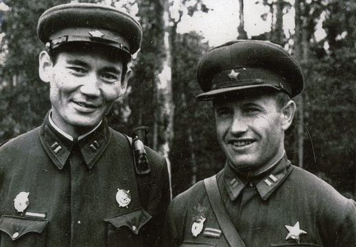 Бауыржан Момышулы